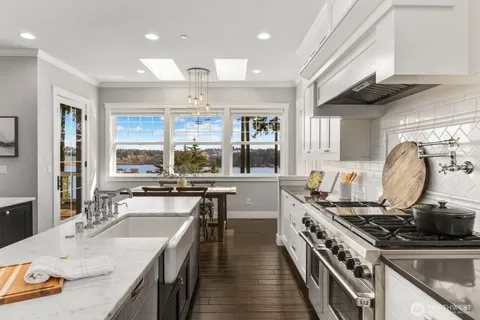 $3,495,000 | 8411 Northeast 110th Place, Kirkland, WA 98034