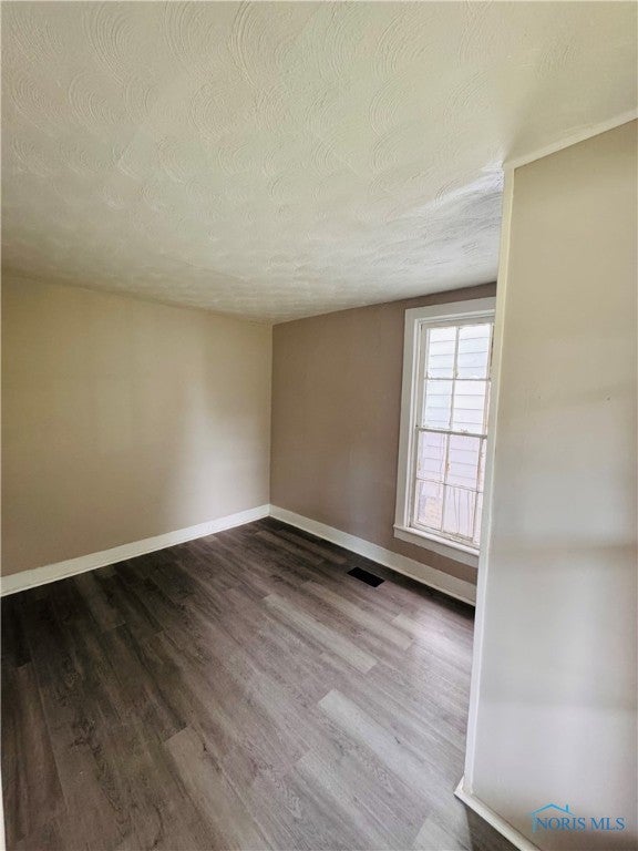 1803 Mansfield Road Toledo, OH 43613 - Photo 5 of 31 Gallery Image 5