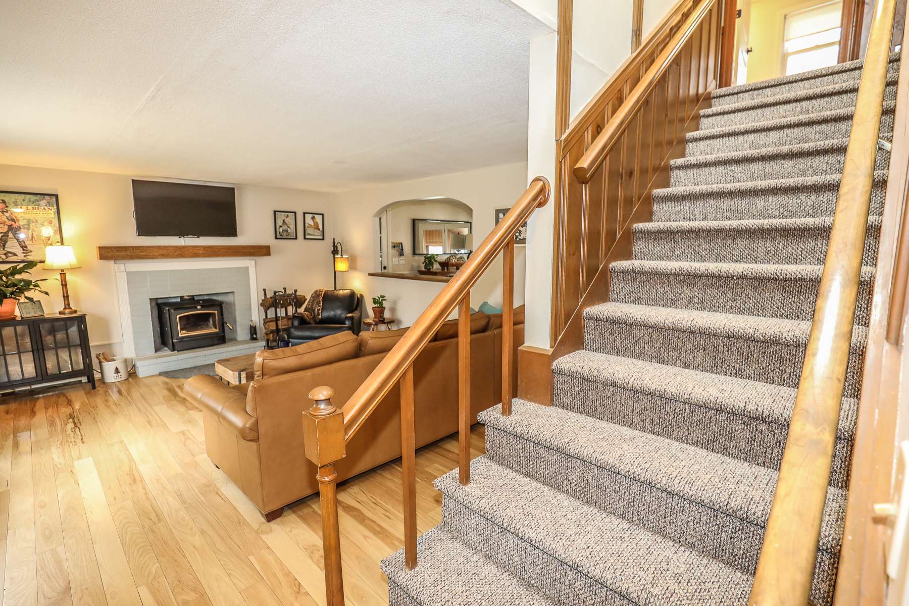 383 Middle Road Dover, NH 03820 - Photo 3 of 18