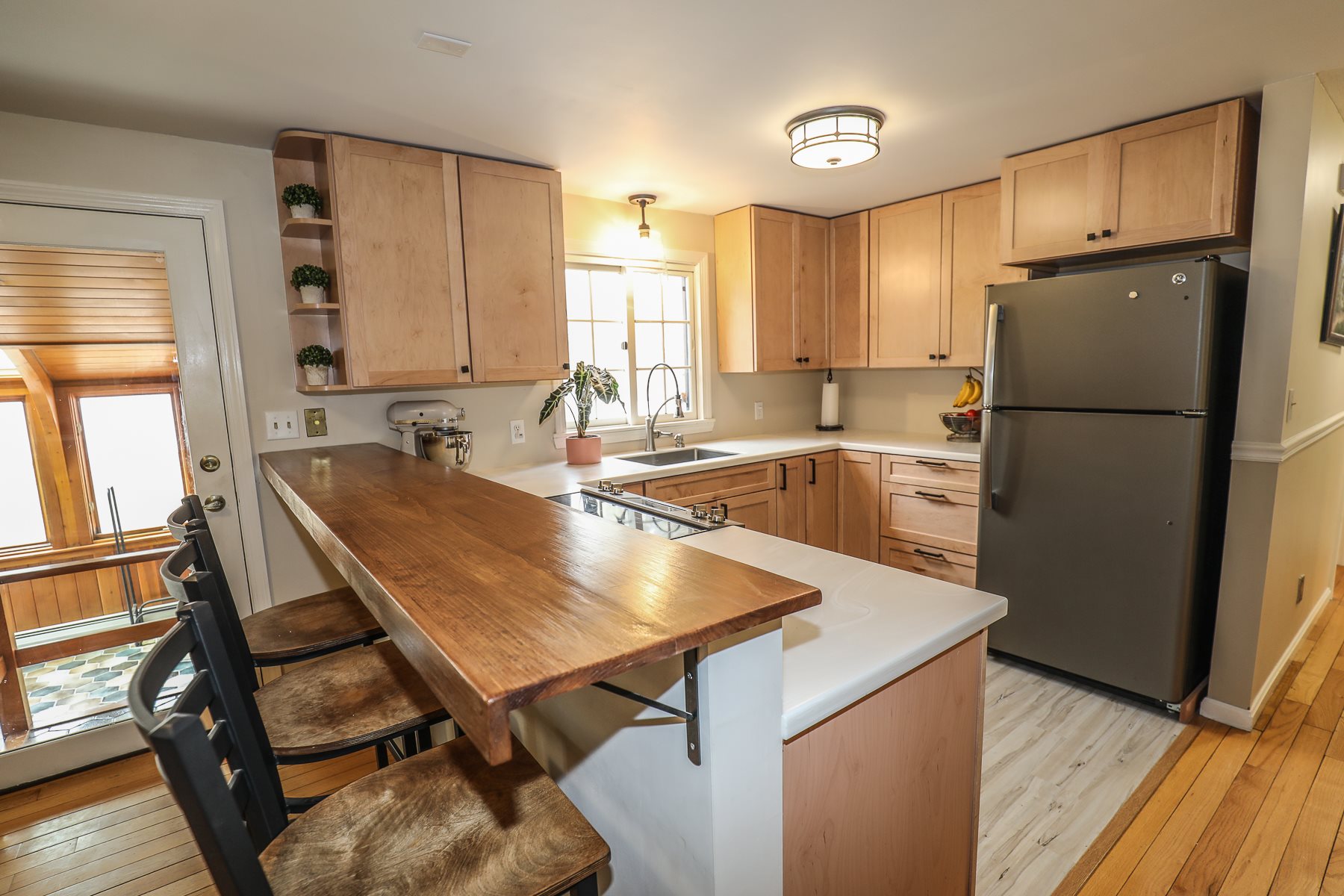 383 Middle Road Dover, NH 03820 - Photo 5 of 18