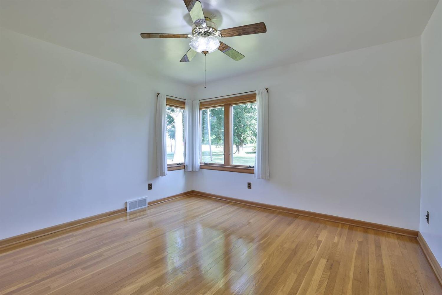 4516 Mosiman Road Middletown, OH 45042 - Photo 16 of 48 Gallery Image 16