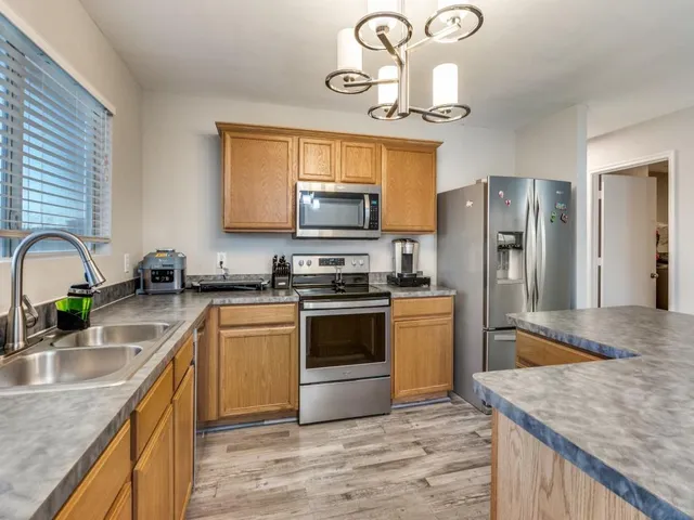 $275,000 | 147 Washington Way, Venus, TX 76084