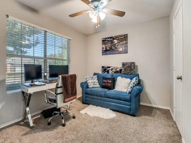 $275,000 | 147 Washington Way, Venus, TX 76084