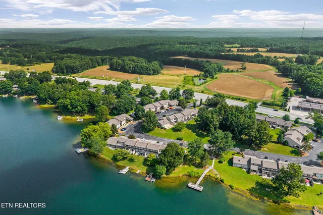 $215,000 | 38 Lakeshore Lane, Unit 47, Crossville, TN 38558