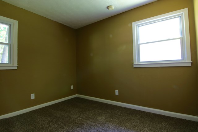 945 Brighton Road Columbus, GA 31906 - Photo 9 of 12 Gallery Image 9