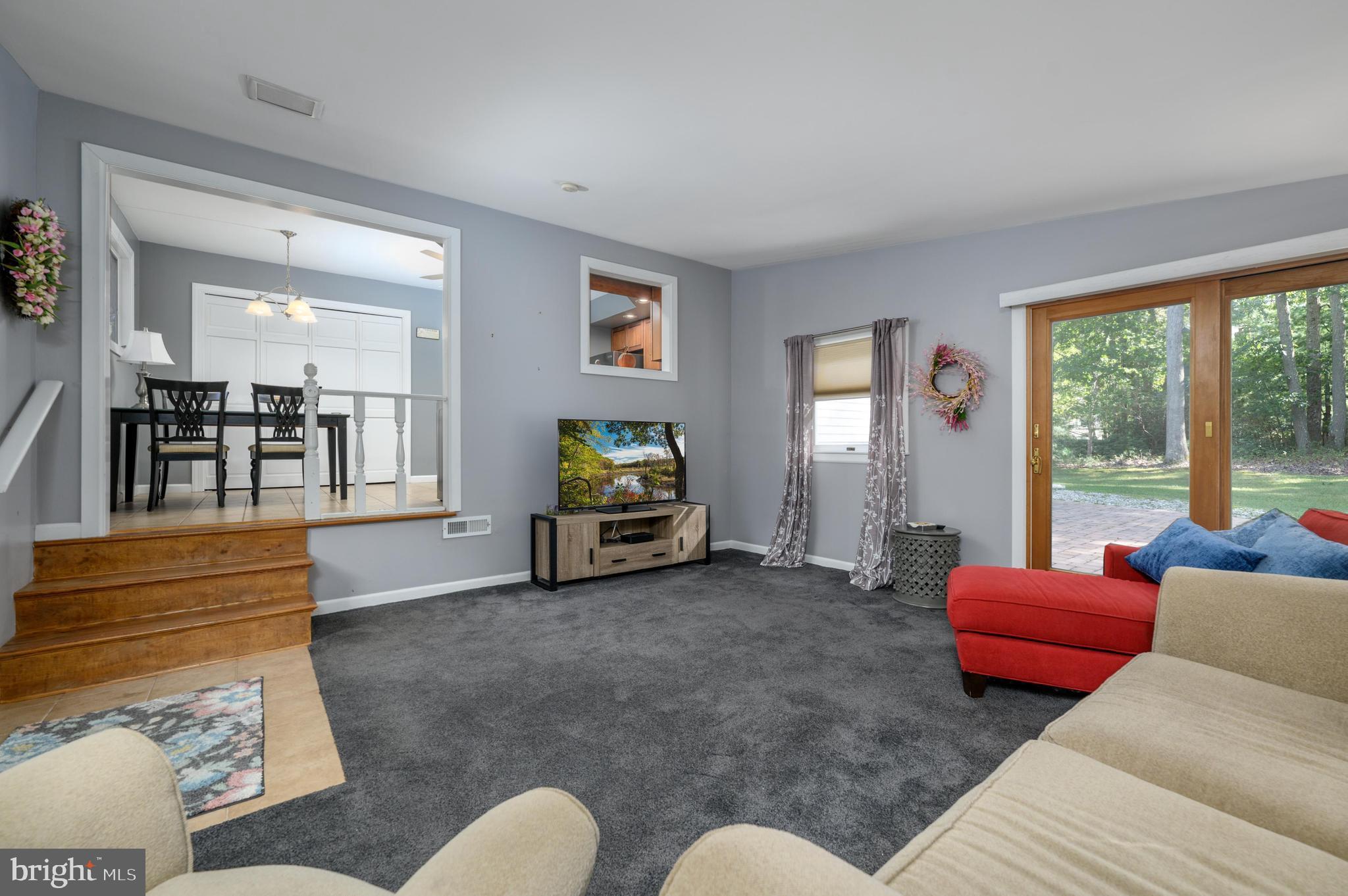 85 Summit Drive Tabernacle, NJ 08088 - Photo 8 of 21 Family Room