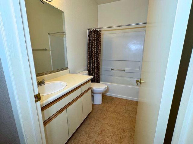 $440,000 | 1256 Stanhope Lane, Unit 254, Hayward, CA 94545