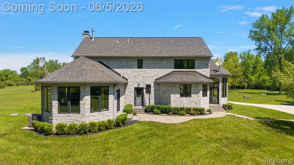 62502 Wayfaring Road Ray, MI 48096 - Photo 13 of 93