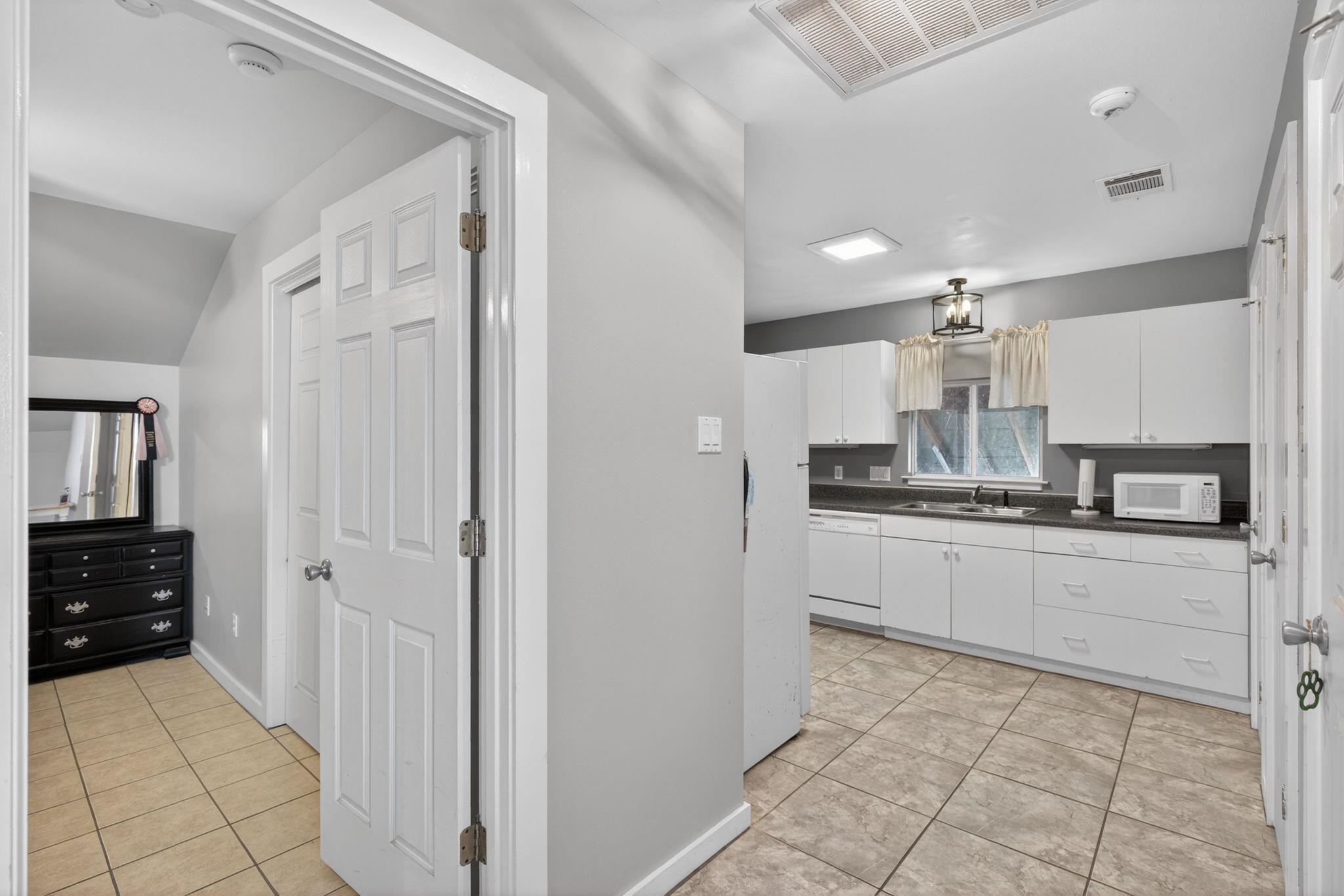 3307 Sunset Cliff Road Burnet, TX 78611 - Photo 27 of 38 Gallery Image 27