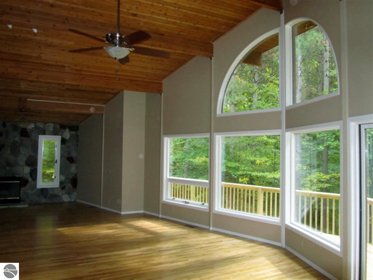 8990 East Erdt Road Suttons Bay, MI 49682 - Photo 3 of 28 1777373-2.JPG