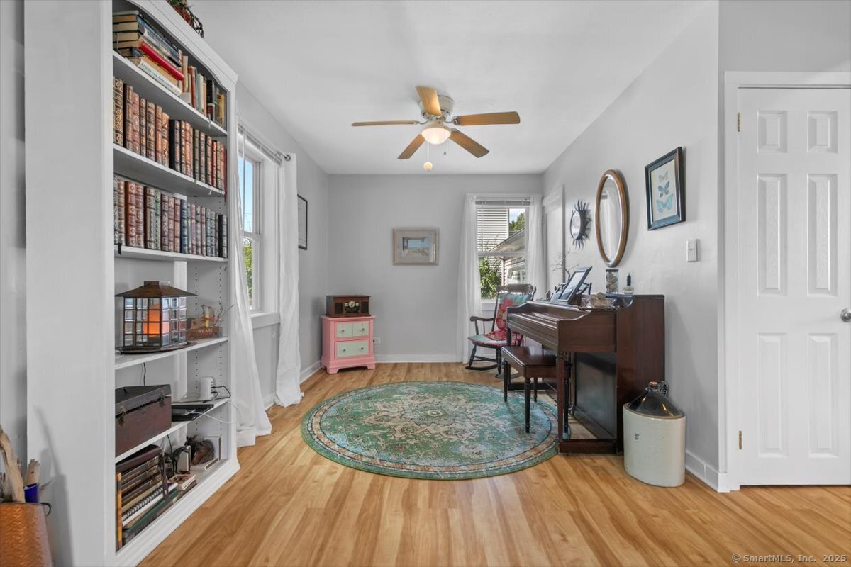 83 Underhill Road Milford, CT 06460 - Photo 9 of 40