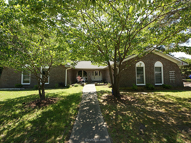 2067 Dogwood Road Charleston, SC 29414 - Photo 1 of 17 Dog1