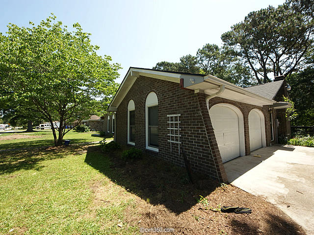 2067 Dogwood Road Charleston, SC 29414 - Photo 17 of 17 dog17
