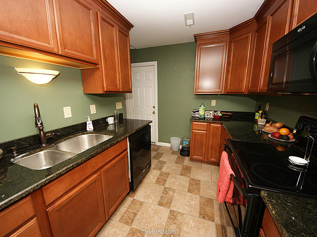2067 Dogwood Road Charleston, SC 29414 - Photo 7 of 17 dog7