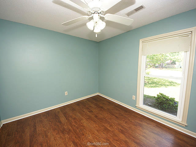 2067 Dogwood Road Charleston, SC 29414 - Photo 10 of 17 dog10