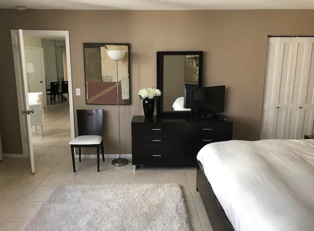 $5,500 | 2800 North Ocean Drive, Unit B23C, Riviera Beach, FL 33404