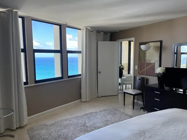 $5,500 | 2800 North Ocean Drive, Unit B23C, Riviera Beach, FL 33404