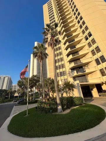 $5,500 | 2800 North Ocean Drive, Unit B23C, Riviera Beach, FL 33404