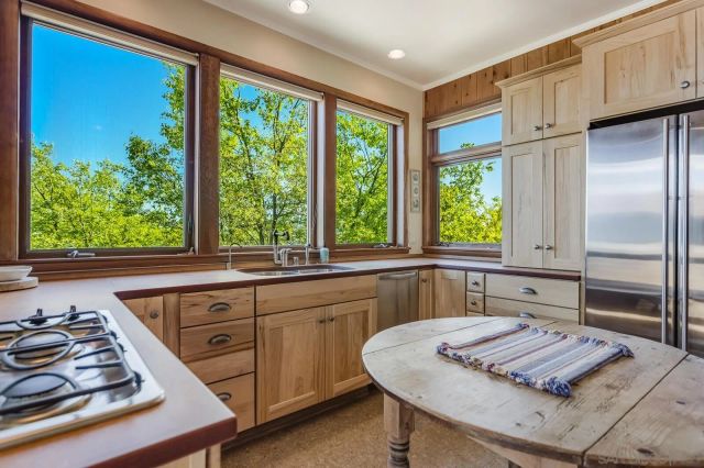 a bathroom with a sink and toilet