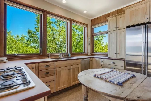 a bathroom with a sink and toilet
