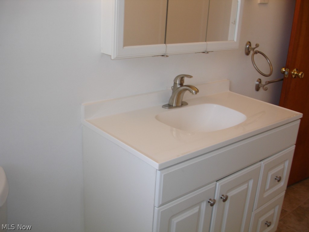 2047 Miami Road Euclid, OH 44117 - Photo 10 of 25