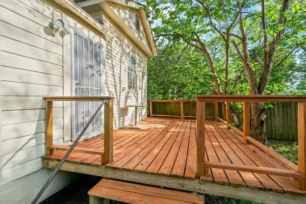$215,000 | 885 South Cox Street, Memphis, TN 38104