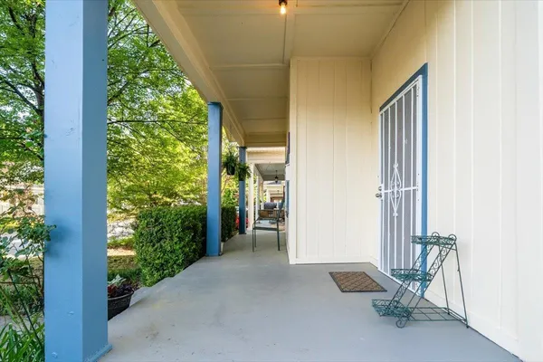 $215,000 | 885 South Cox Street, Memphis, TN 38104