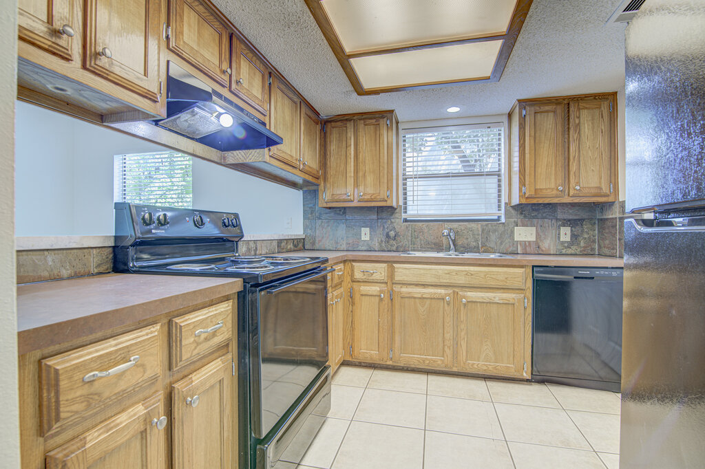 3560 Ranch Road 2222 Austin, TX 78731 - Photo 9 of 24