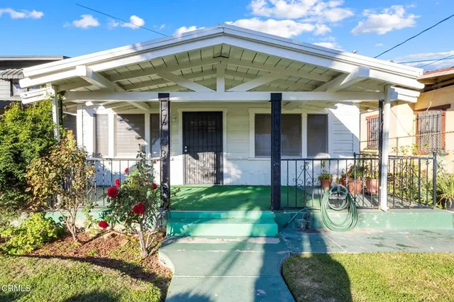 $777,000 | 851 North Rampart Boulevard, Los Angeles, CA 90026