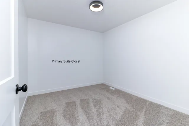 $295,000 | 3917 Shasta Drive, Bloomington, IL 61705