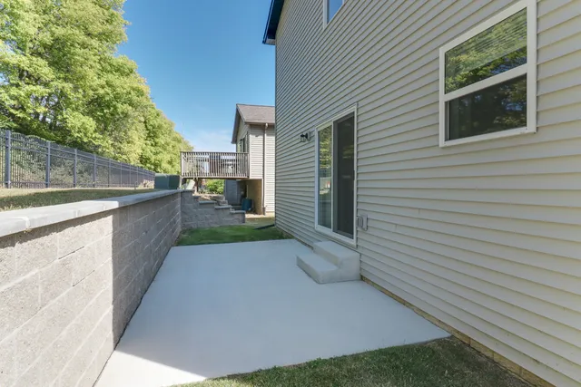 $295,000 | 3917 Shasta Drive, Bloomington, IL 61705