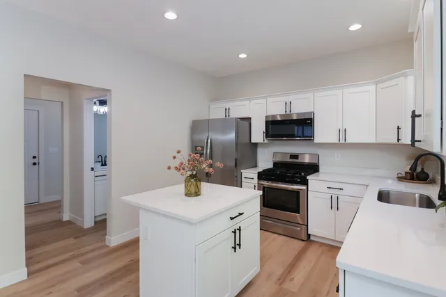 $295,000 | 3917 Shasta Drive, Bloomington, IL 61705