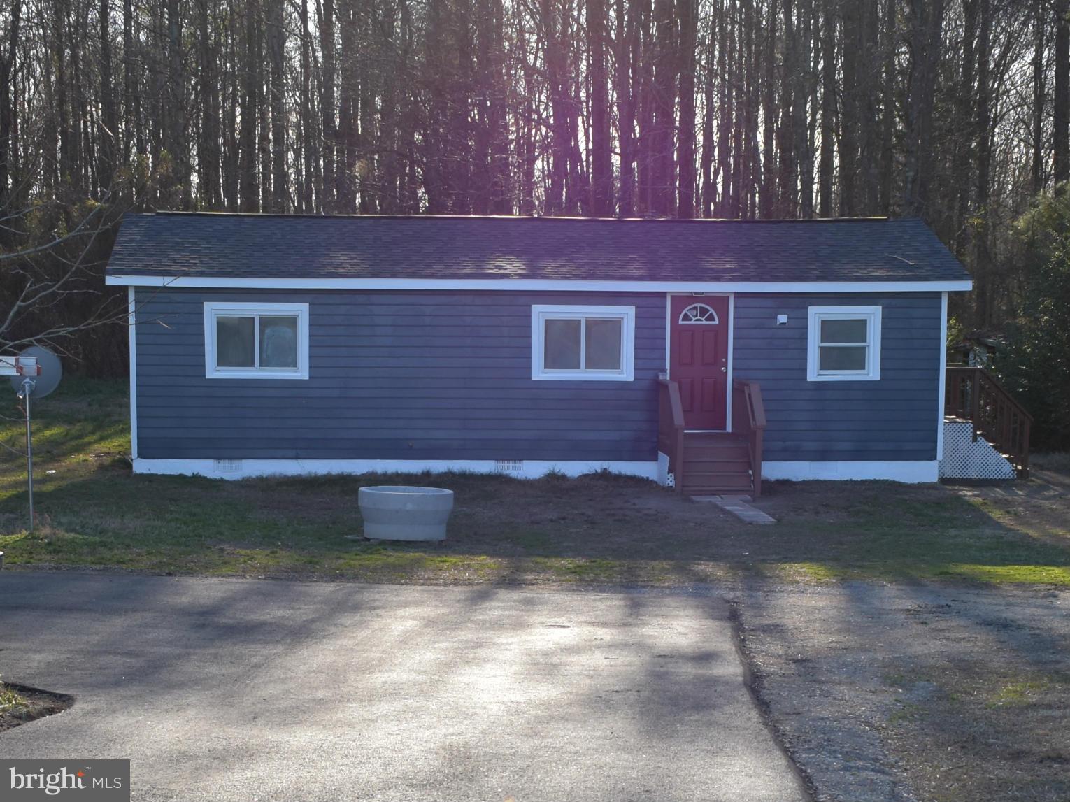 5374 Jericho Road Ruther Glen, VA 22546 - Photo 2 of 19 Exterior (Front)
