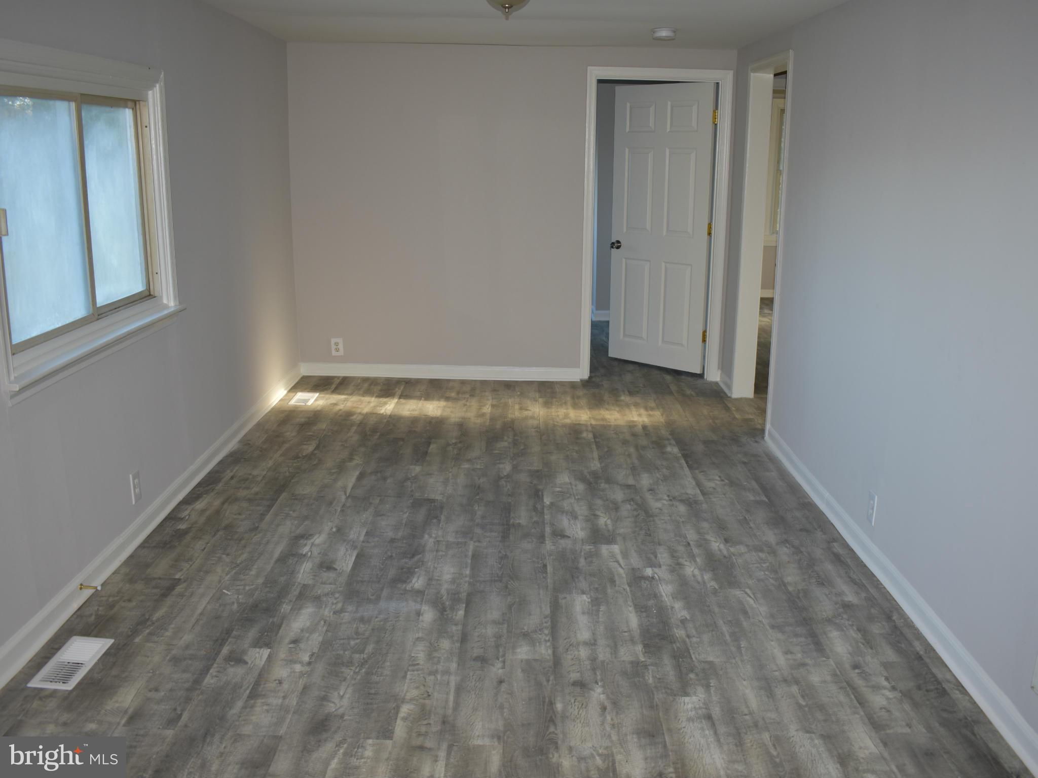 5374 Jericho Road Ruther Glen, VA 22546 - Photo 6 of 19 Living Room