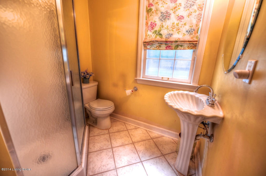 4615 Beaver Road Louisville, KY 40207 - Photo 16 of 36 4615 Beaver Road 10