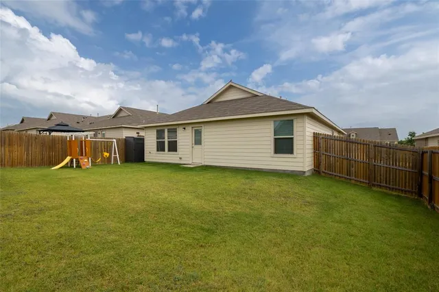$2,100 | 349 Ranchito Pass, Fort Worth, TX 76052