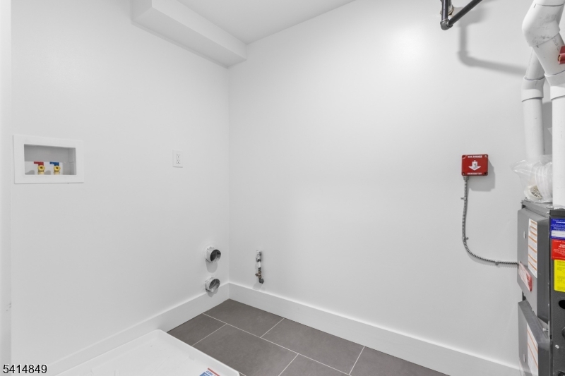 37 South 7th Street, Unit 2 Newark, NJ 07107 - Photo 17 of 37