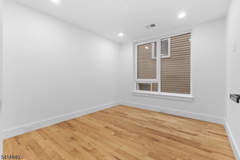 37 South 7th Street, Unit 2 Newark, NJ 07107 - Photo 20 of 37