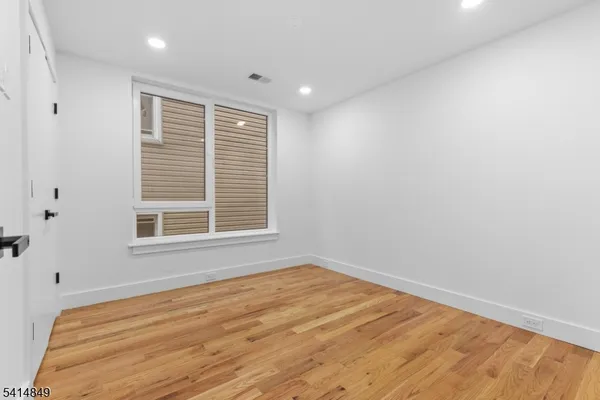 $3,000 | 37 South 7th Street, Unit 2, Newark, NJ 07107