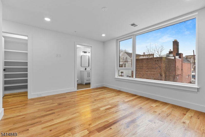 37 South 7th Street, Unit 2 Newark, NJ 07107 - Photo 25 of 37