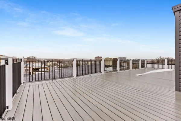 $3,000 | 37 South 7th Street, Unit 2, Newark, NJ 07107