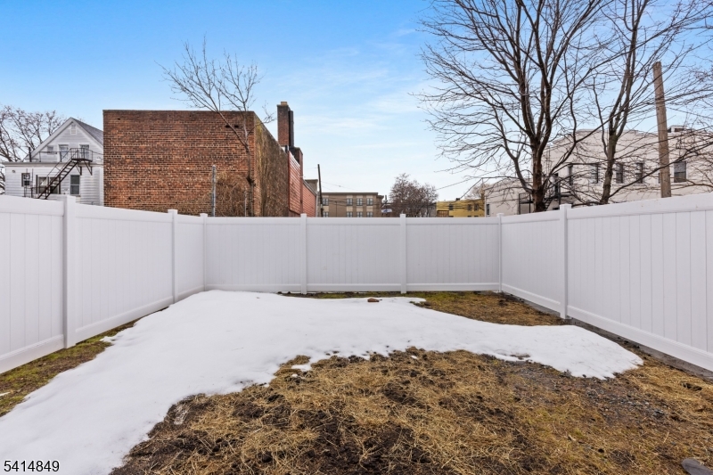 37 South 7th Street, Unit 2 Newark, NJ 07107 - Photo 34 of 37