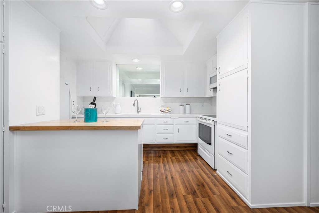 1341 Wee Burn Road, Unit 75K Seal Beach, CA 90740 - Photo 13 of 23
