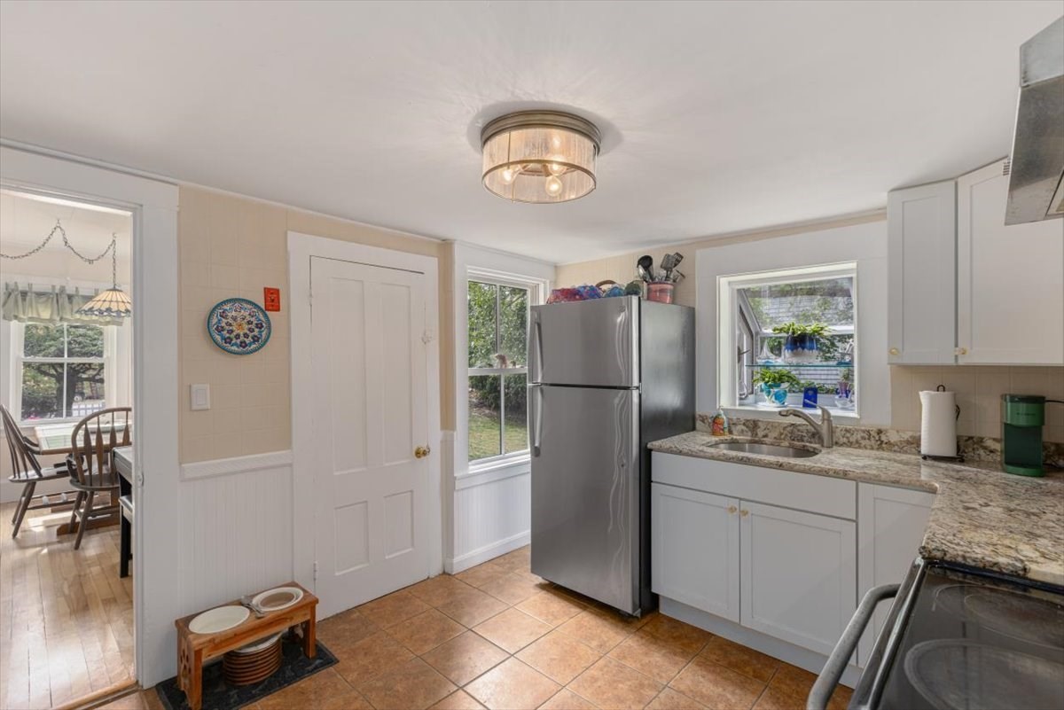 55 Haverhill Road Amesbury, MA 01913 - Photo 13 of 39 Gallery Image 13