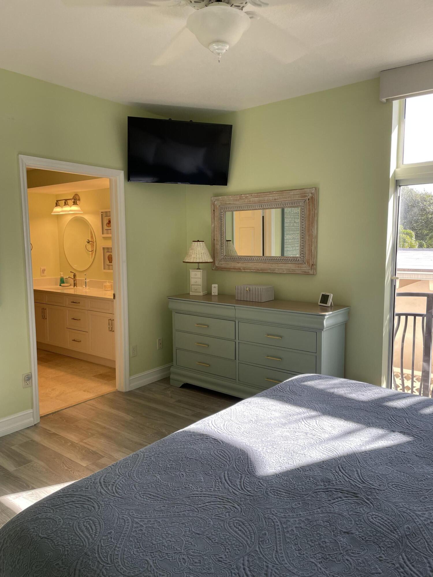 314 Inlet Way, Unit 201 Palm Beach Shores, FL 33404 - Photo 14 of 24 13-010