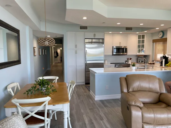 $7,200 | 314 Inlet Way, Unit 201, Palm Beach Shores, FL 33404