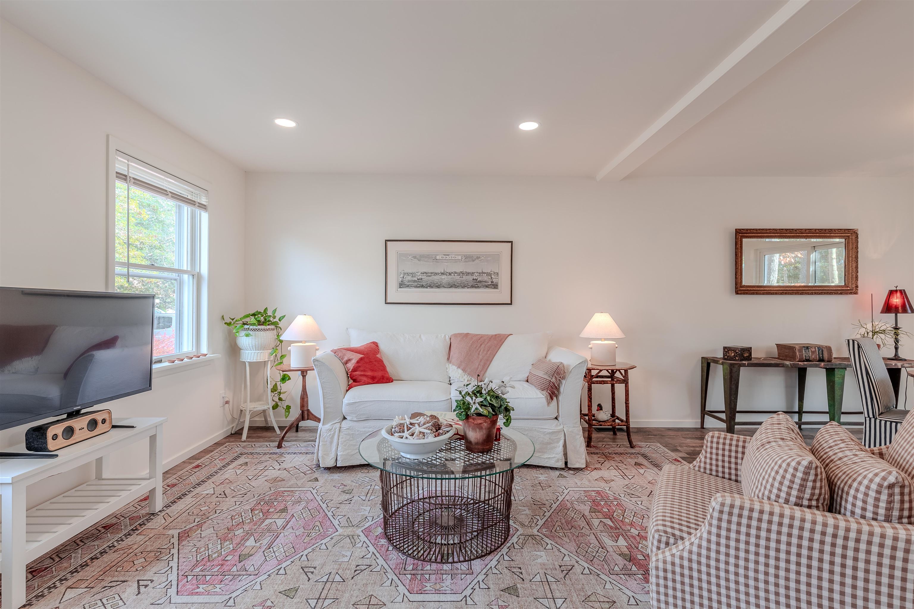 206 Holly Drive Rio Grande, NJ 08242 - Photo 4 of 30 a living room with furniture and a flat screen tv