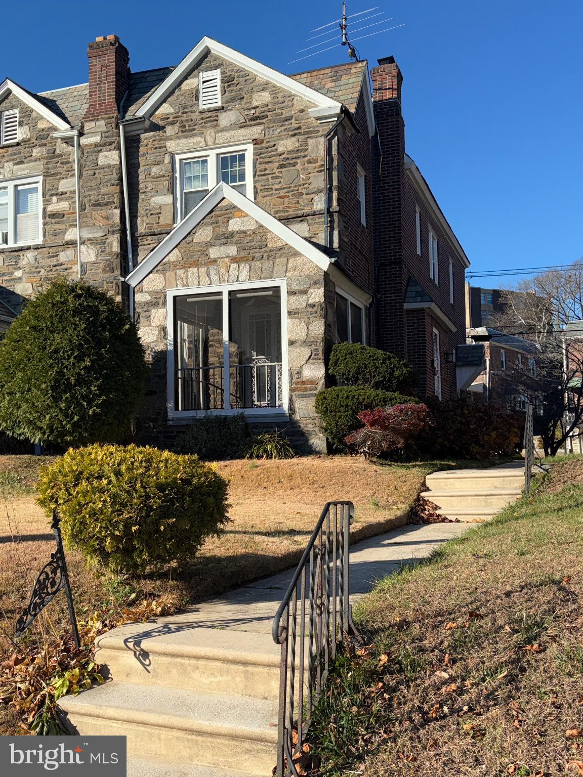 5725 Drexel Road Philadelphia, PA 19131 - Photo 2 of 10