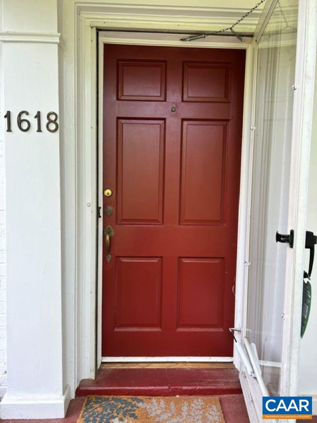 1618 Oxford Road Charlottesville, VA 22903 - Photo 2 of 36 Front Door