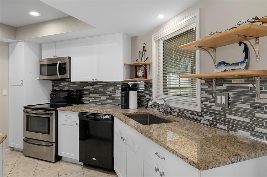 10464 Mayflower Road Spring Hill, FL 34608 - Photo 12 of 33 Gallery Image 12